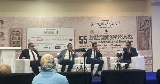 زياد عبد التواب: مصر لديها خبرة كبيرة فى توظيف تكنولوجيا المعلومات والاتصالات زياد عبد التواب: مصر لديها خبرة كبيرة فى توظيف تكنولوجيا المعلومات والاتصالات