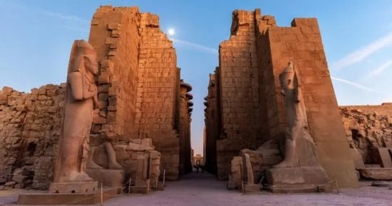 أنظار العالم تتجه لمصر.. الأقصر تشهد أطول كسوف كلي للشمس فى أغسطس 2027 أنظار العالم تتجه لمصر.. الأقصر تشهد أطول كسوف كلي للشمس فى أغسطس 2027