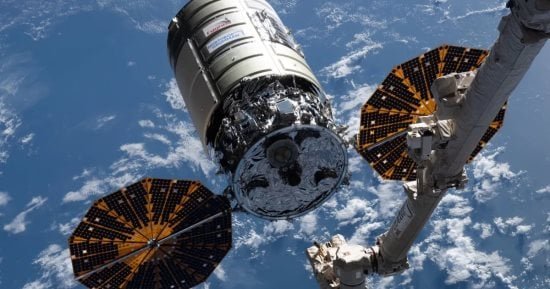 مركبة الفضاء “سيجنوس” تعانى من مشكلة فى طريقها إلى محطة الفضاء