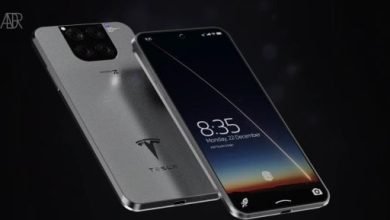 هاتف Tesla Pi الجديد.. هل أطلقت الشركة موبايل “يشحن بالضوء” فعلا