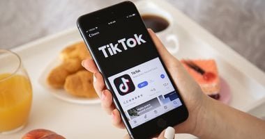 أبل تزيل تطبيق Tik Tok من متجر الولايات المتحدة وتعلق: نتبع القانون فقط